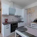 Apartamento With Wifi Sali, Dugi Otok - 8189 Sali