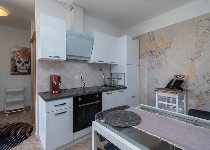 Apartament With Wifi Sali, Dugi Otok - 8189 Sali