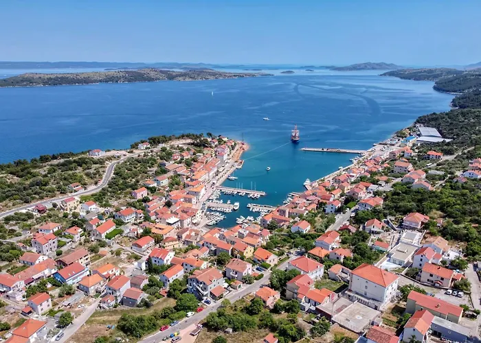 Apartament With Wifi Sali, Dugi Otok - 8189 *