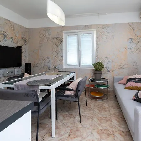 아파트 With Wifi Sali, Dugi Otok - 8189 *